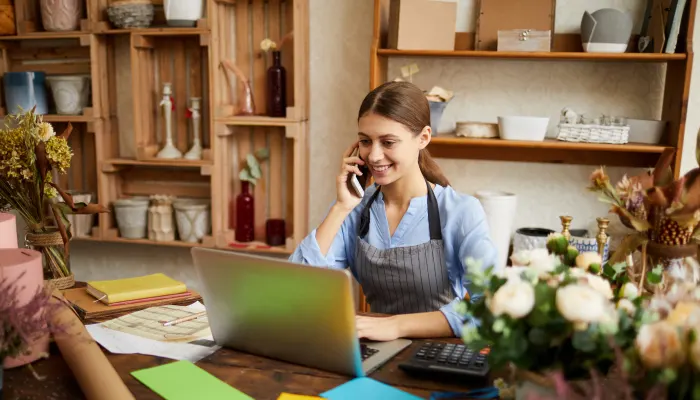Client working with a GetFriday virtual assistant