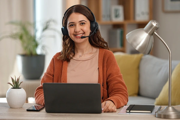 Personal assistant managing calendar and correspondence